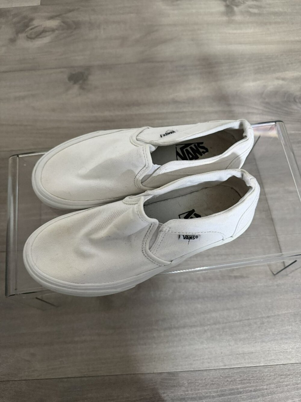 Women's Vans [573]